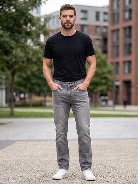NWT Levi’s Men's Signature Slim Straight Gray Jeans  size 40/30.